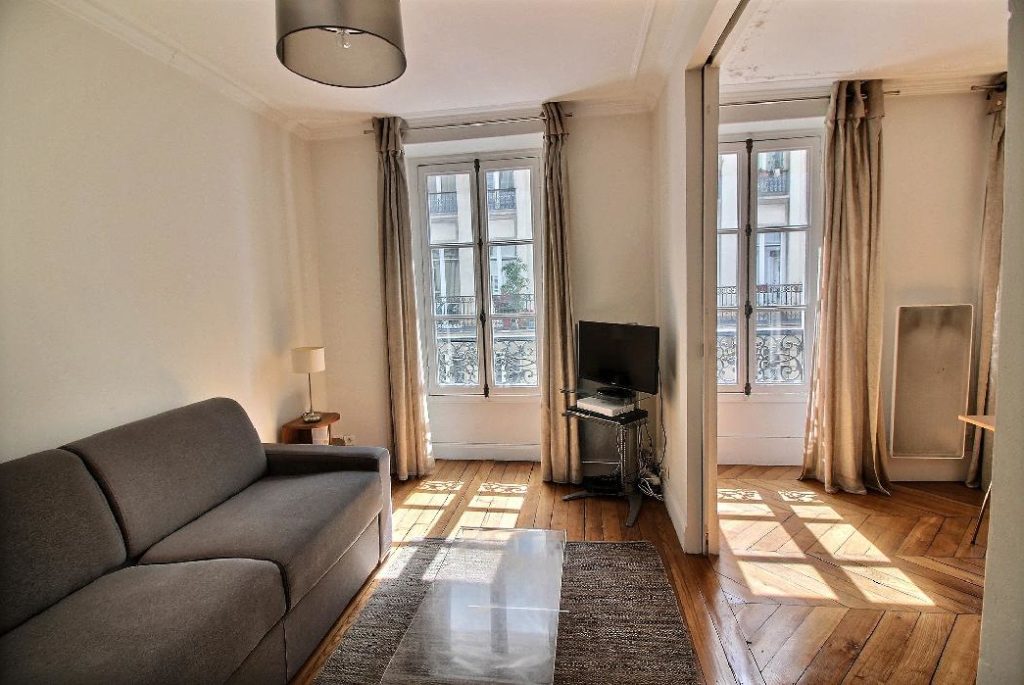 Location Appartement Meublé - 2 pièces - 51m² - Batignolles - Fourche- 75017 Paris -117252