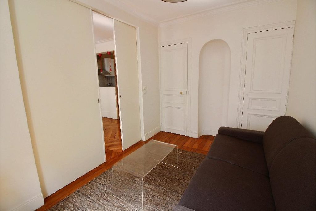 Location Appartement Meublé - 2 pièces - 51 m² - Batignolles - Fourche - 75017 Paris - 117252-6