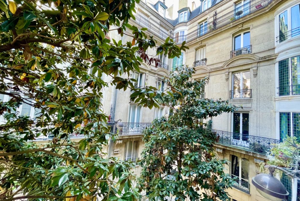 Location Appartement Meublé - 2 pièces - 50 m² - Montmartre - Pigalle - 75018 Paris - 118099-12