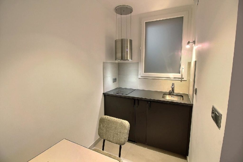 Location Appartement Meublé - 2 pièces - 30m² - Montmartre - Pigalle- 75018 Paris -118921-8