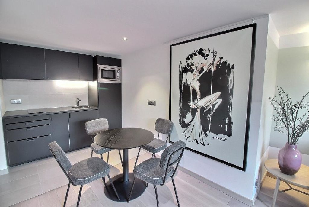 Location Appartement Meublé - 2 pièces - 37m² - Montmartre - Pigalle- 75018 Paris -118935-12