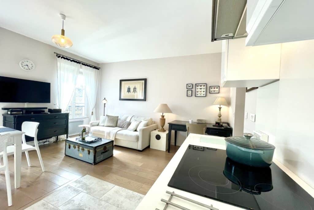 Location Appartement Meublé - 37.90 m² - 2 pièces - 04 75004 Paris - 104309 - 385413825762