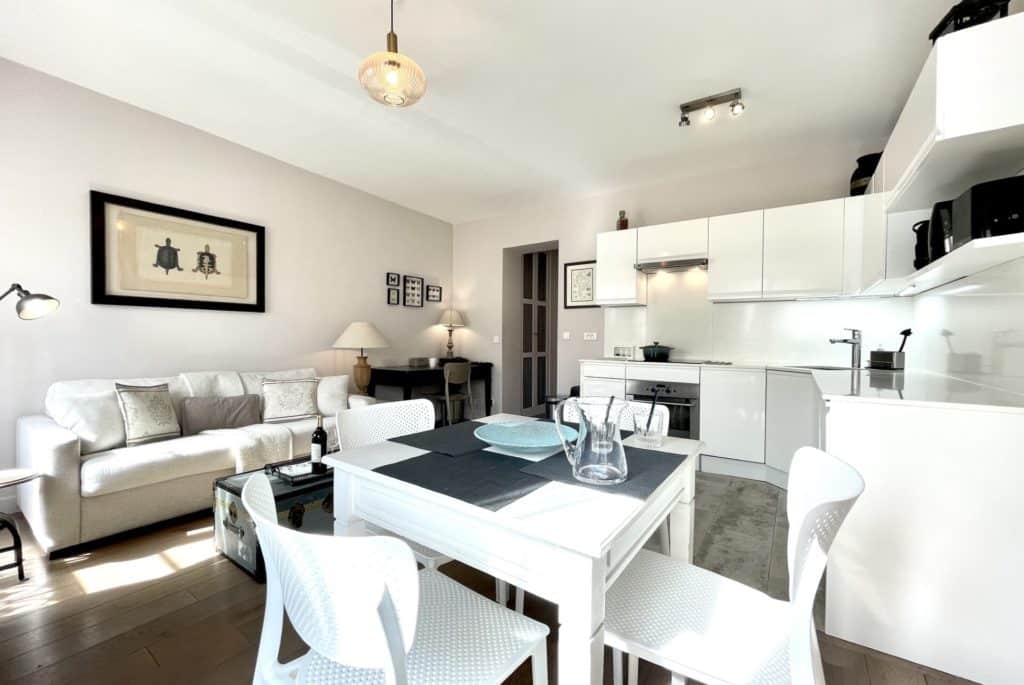 Location Appartement Meublé - 37.90 m² - 2 pièces - 04 75004 Paris - 104309 - 385413856458