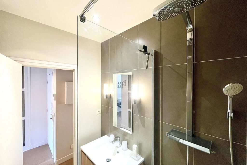 Location Appartement Meublé - 37.90 m² - 2 pièces - 04 75004 Paris - 104309 - 385414177008