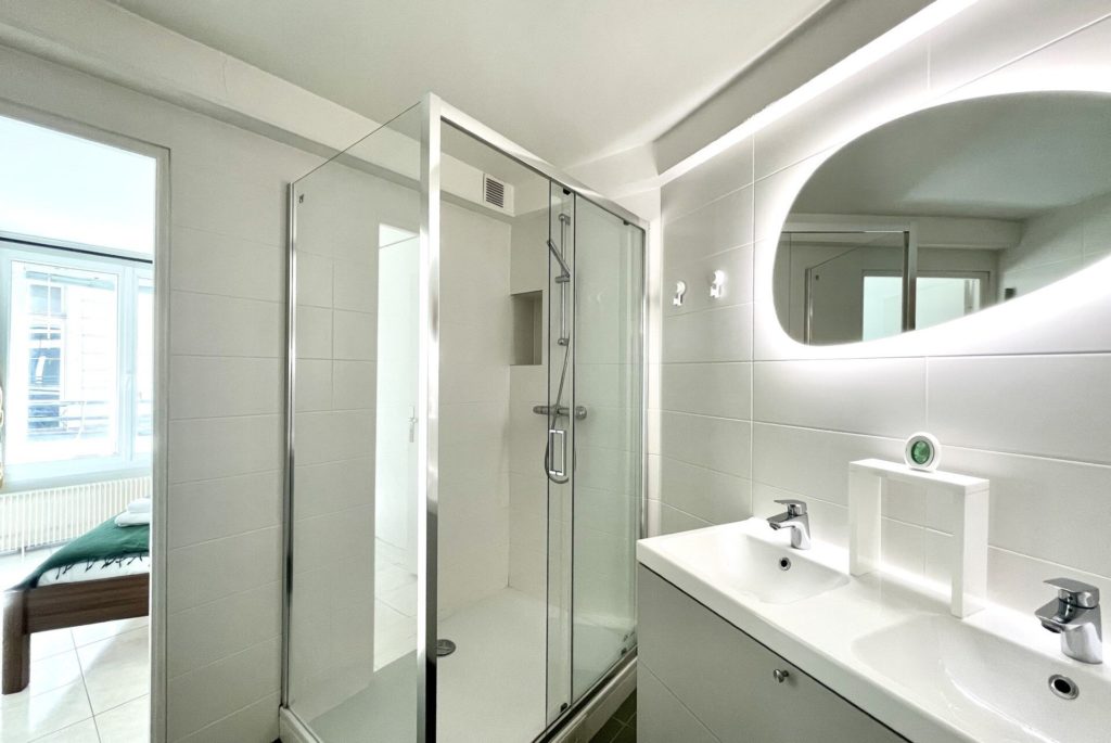 Location Appartement Meublé - 63.18 m² - 2 pièces - 75001 Paris - 101022 - 392798181591
