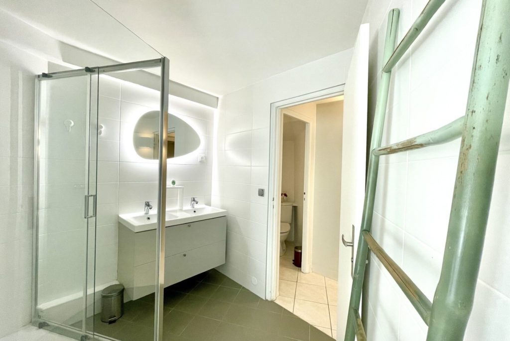 Location Appartement Meublé - 63.18 m² - 2 pièces - 75001 Paris - 101022 - 392798181594