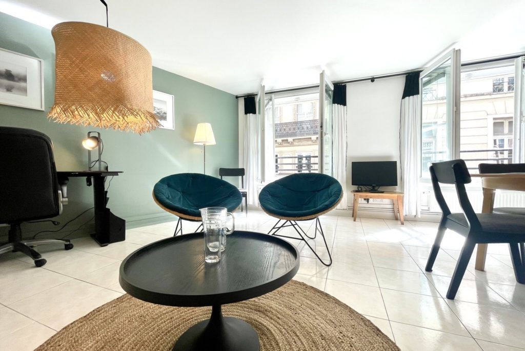 Location Appartement Meublé - 63.18 m² - 2 pièces - 75001 Paris - 101022 - 392798398671
