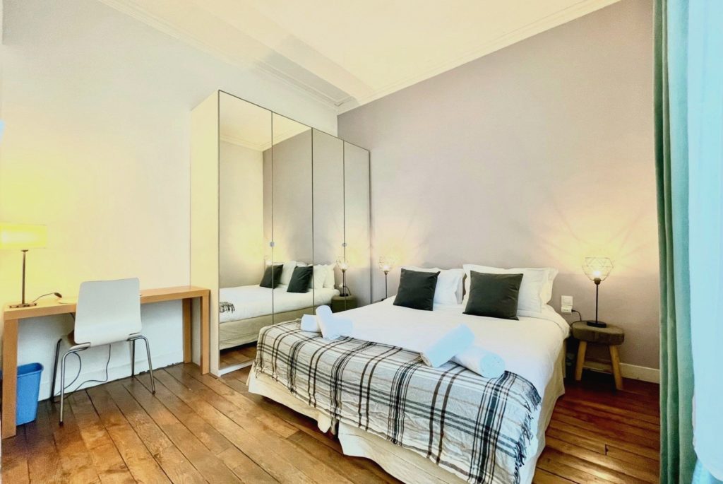 appartement-2pieces-75001-a-Paris-101202-345360426193