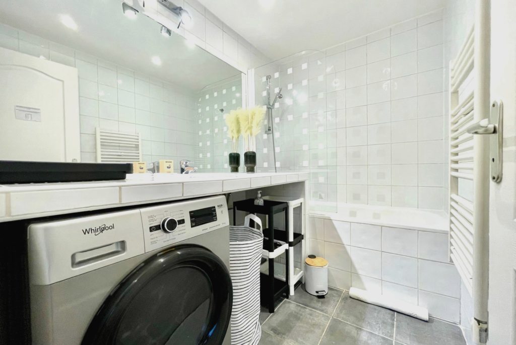 appartement-2pieces-75001-a-Paris-101202-345360439500