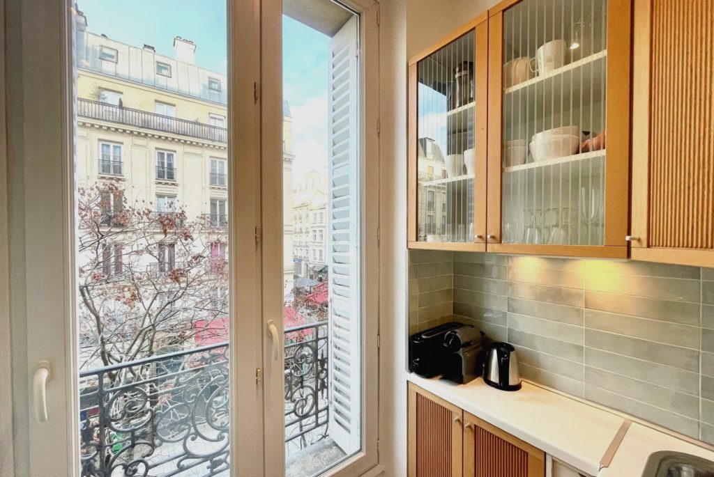 appartement-2pieces-75001-a-Paris-101202-345360567545