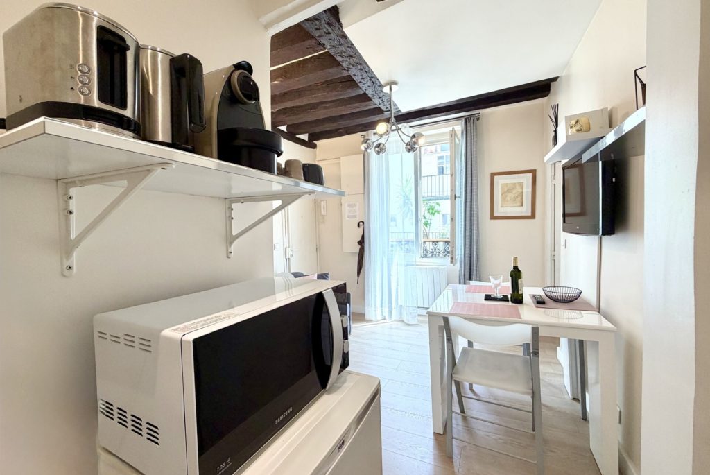 Location Appartement Meublé - 31 m² - 2 pièces - 75002 Paris - 102209 - 421006447844