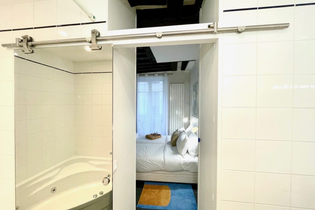 Location Appartement Meublé - 30 m² - 2 pièces - 75002 Paris - 102261 - 422307337407