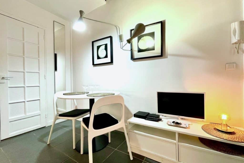 Location Appartement Meublé - 30 m² - 2 pièces - 75002 Paris - 102261 - 422307421394
