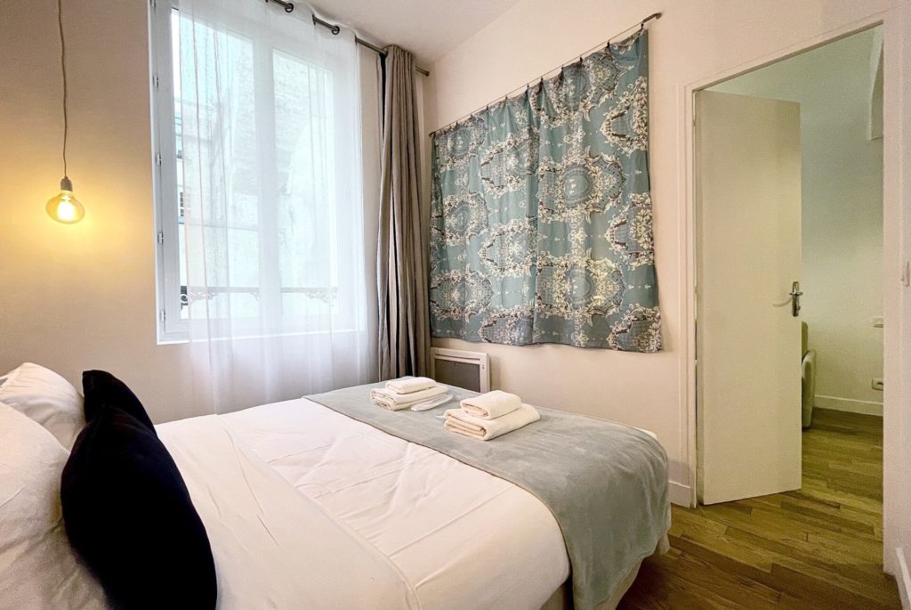 Location Appartement Meublé - 28 m² - 2 pièces - 75002 Paris - 102467 - 392301622472