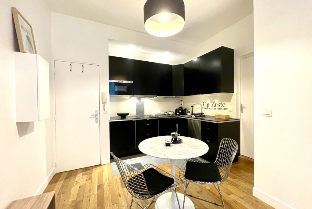 Location Appartement Meublé - 28 m² - 2 pièces - 75002 Paris - 102467 - 392301622476