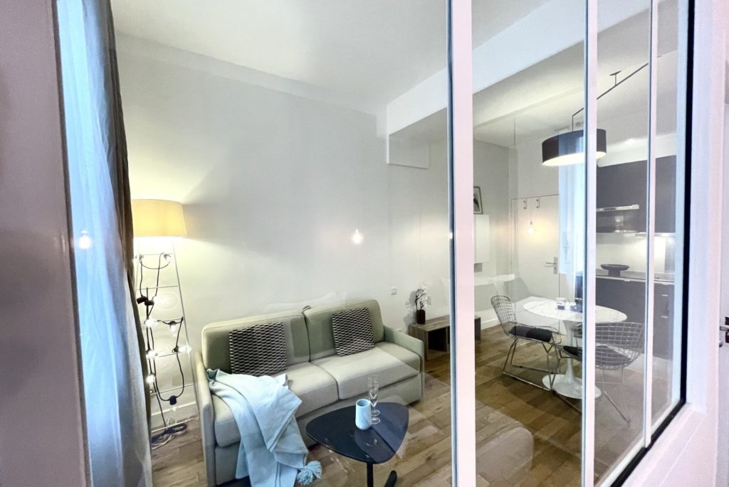 Location Appartement Meublé - 28 m² - 2 pièces - 75002 Paris - 102467 - 392302664919