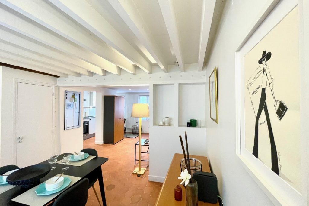 Location Appartement Meublé - 70 m² - 2 pièces - 75004 Paris - 104166 - 421653786811