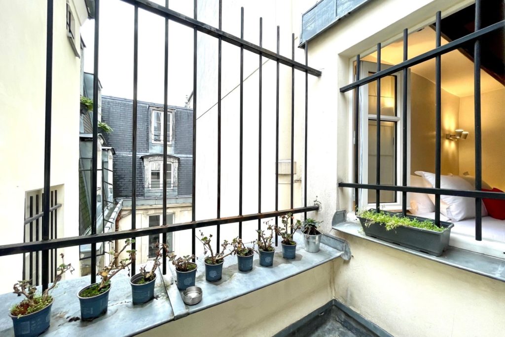 Location Appartement Meublé - 70 m² - 2 pièces - 75004 Paris - 104166 - 421653851380