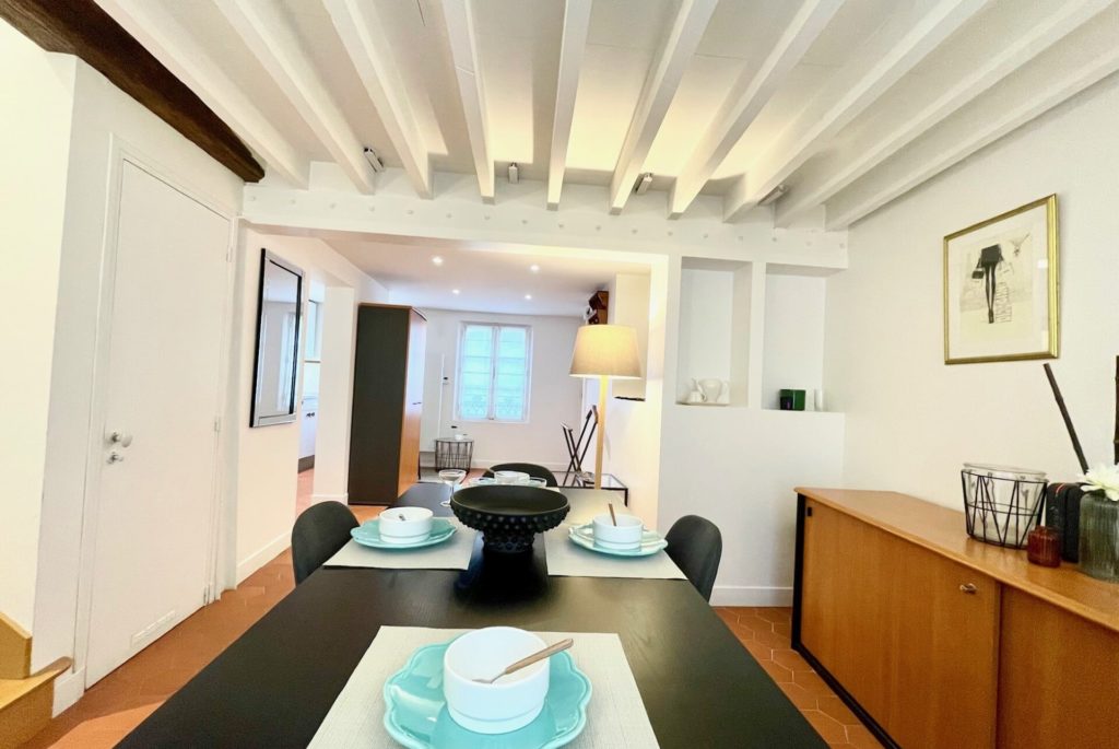 Location Appartement Meublé - 70 m² - 2 pièces - 75004 Paris - 104166 - 421654048963