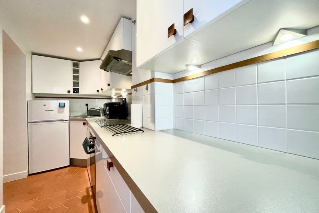Location Appartement Meublé - 70 m² - 2 pièces - 75004 Paris - 104166 - 421654048965