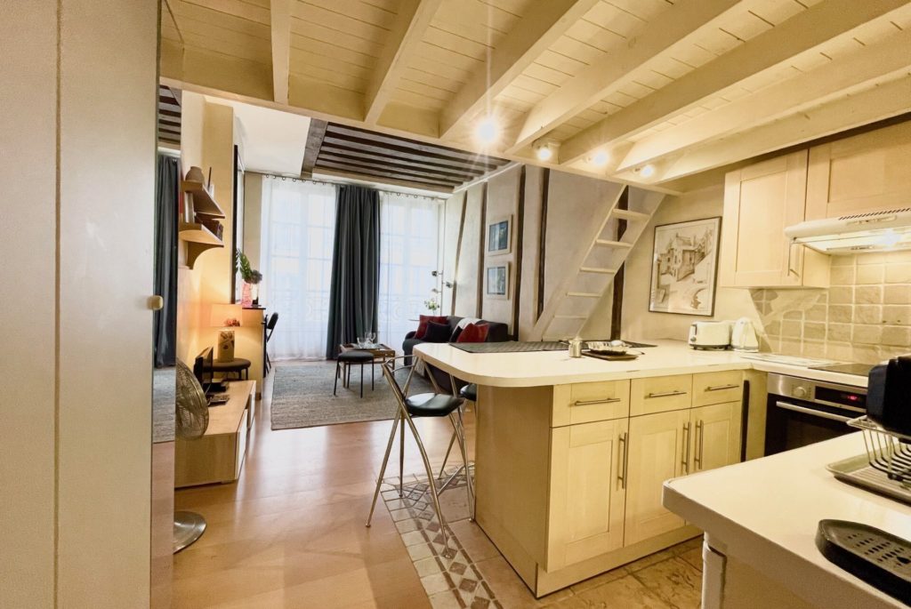 Location Appartement Meublé - 37.12 m² - 2 pièces - 75004 Paris - 104316 - 440666493162