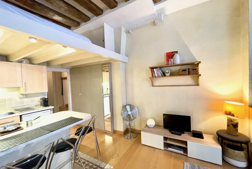 Location Appartement Meublé - 37.12 m² - 2 pièces - 75004 Paris - 104316 - 440694495469
