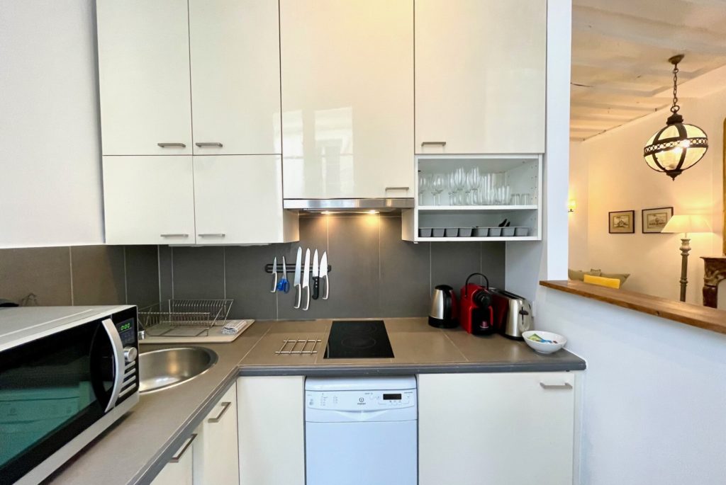 Location Appartement Meublé - 37 m² - 2 pièces - 75004 Paris - 104327 - 381605616837