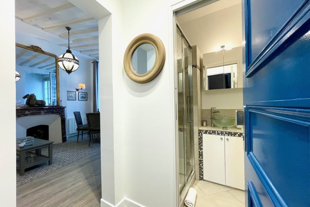 Location Appartement Meublé - 37 m² - 2 pièces - 75004 Paris - 104327 - 381605616846