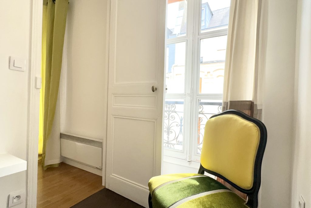 Location Appartement Meublé - 2 pièces - 35 m² - Quartier Latin - Saint Germain de Prés - Odéon - 75005 Paris - 105226-5