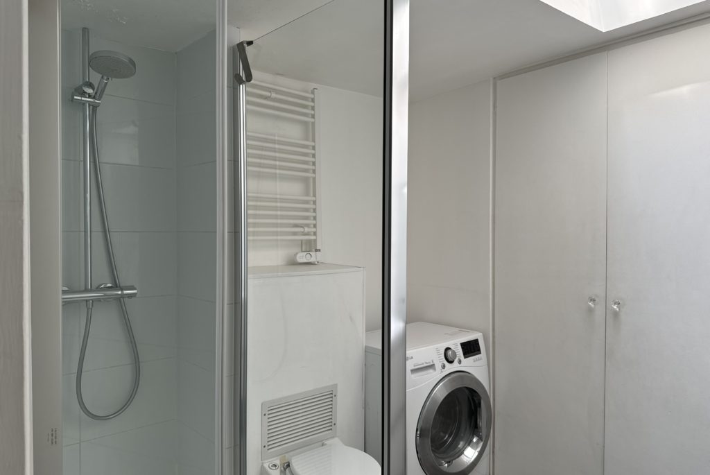 Location Appartement Meublé - 2 pièces - 50 m² - Quartier Latin - Saint Germain de Prés - Odéon - 75006 Paris - 106464-1