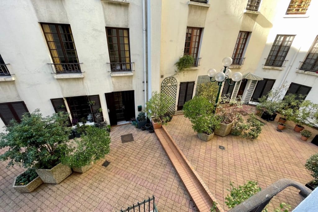 appartement-2pieces-75007-a-Paris-107404-335565902059