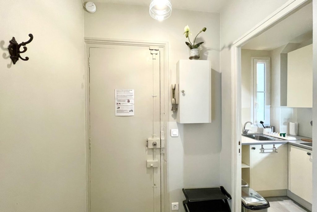 Location Appartement Meublé - 40.45 m² - 2 pièces - 75007 Paris - 107539 - 408908466379