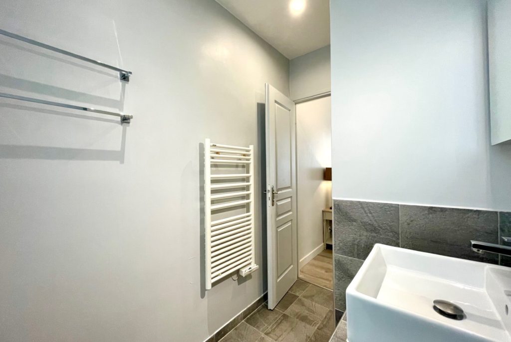 Location Appartement Meublé - 40.45 m² - 2 pièces - 75007 Paris - 107539 - 408908592372