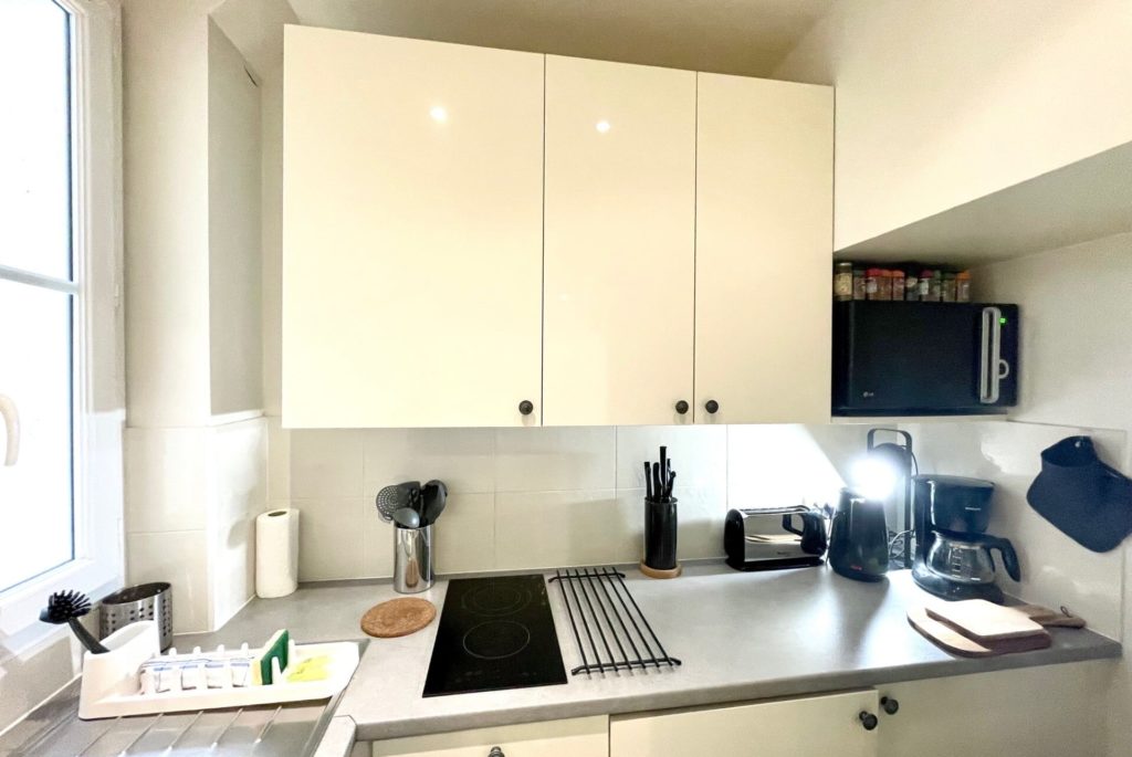 Location Appartement Meublé - 40.45 m² - 2 pièces - 75007 Paris - 107539 - 408908592375