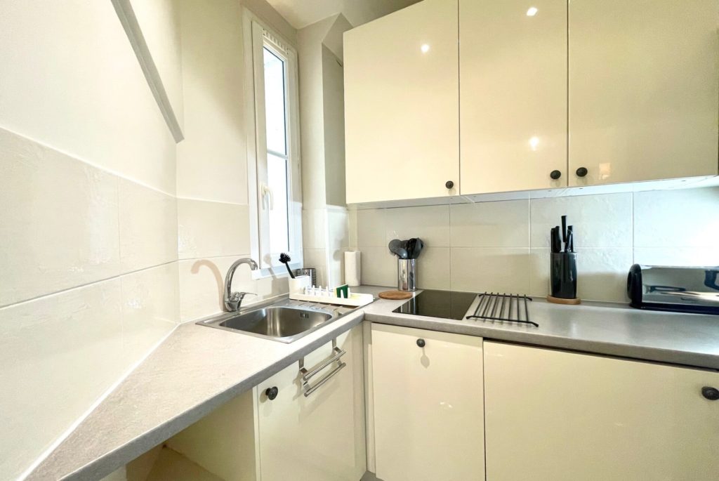 Location Appartement Meublé - 40.45 m² - 2 pièces - 75007 Paris - 107539 - 408908676324