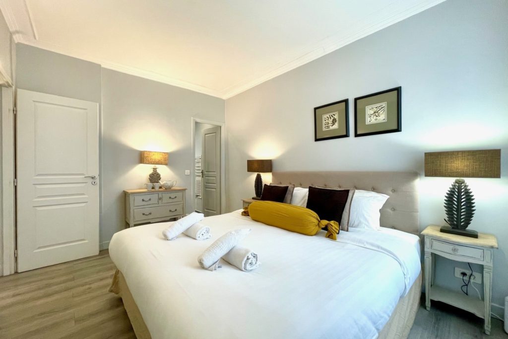 Location Appartement Meublé - 40.45 m² - 2 pièces - 75007 Paris - 107539 - 408909486296