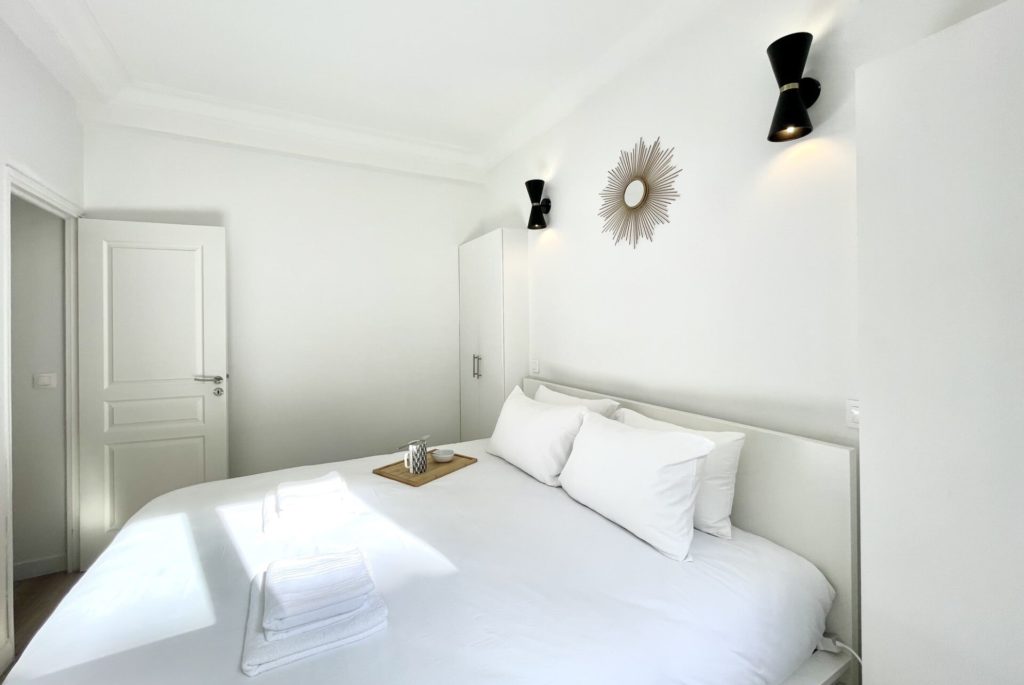 Location Appartement Meublé - 38 m² - 2 pièces - 75008 Paris - 108001 - 410560404721