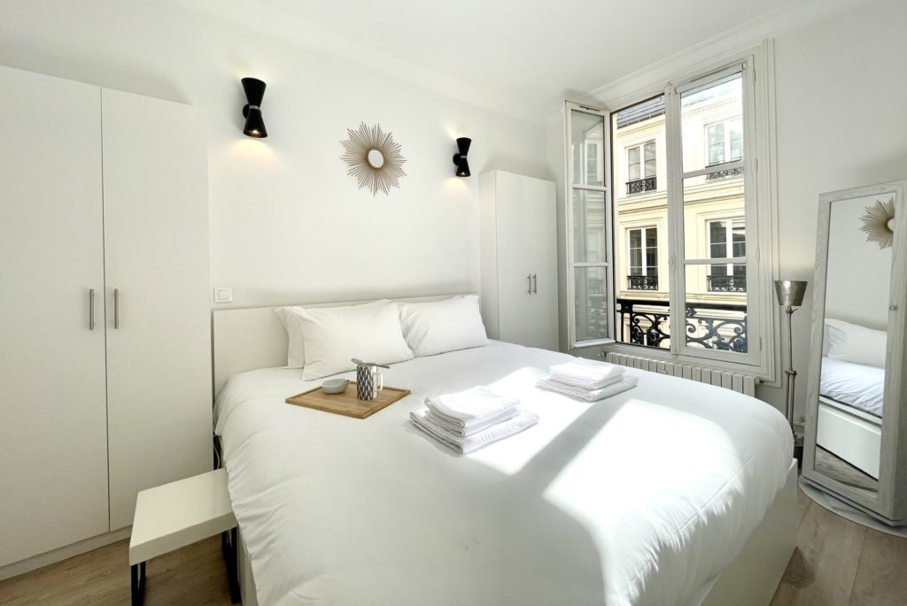 Location Appartement Meublé - 38 m² - 2 pièces - 75008 Paris - 108001 - 410560404725