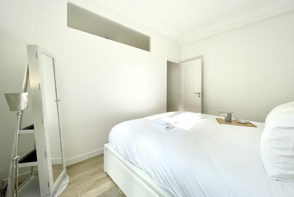 Location Appartement Meublé - 38 m² - 2 pièces - 75008 Paris - 108001 - 410560431321