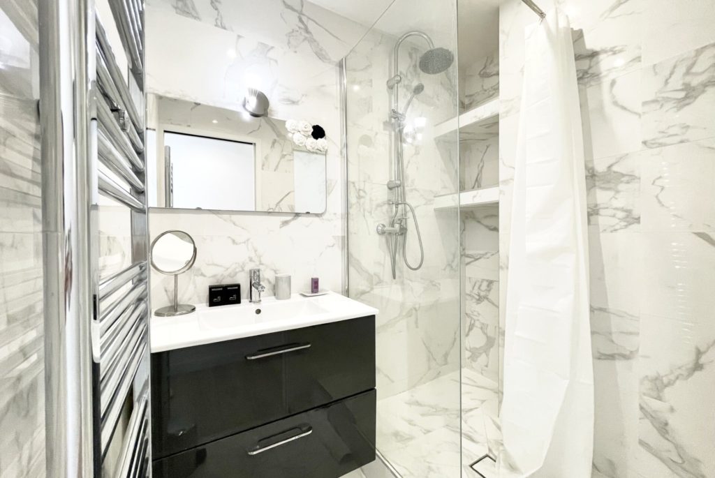 Location Appartement Meublé - 38 m² - 2 pièces - 75008 Paris - 108001 - 410560431329