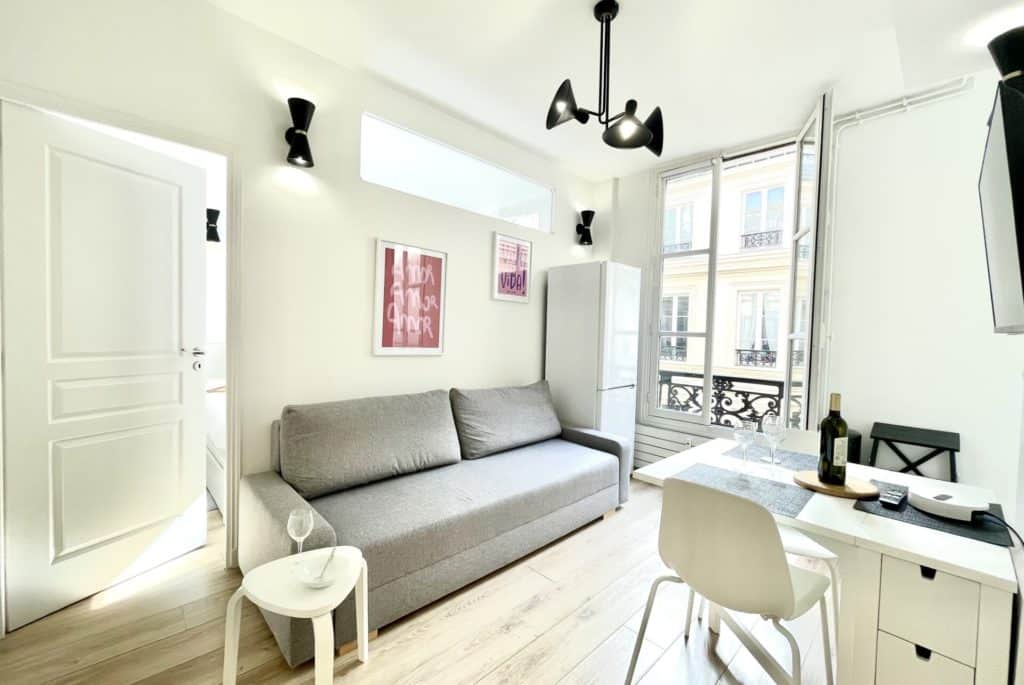Location Appartement Meublé - 38 m² - 2 pièces - 75008 Paris - 108001 - 410560431331