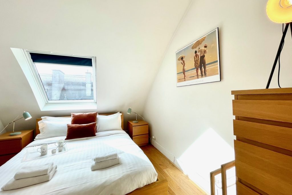 Location Appartement Meublé - 53.07 m² - 2 pièces - 75008 Paris - 108283 - 369874359526