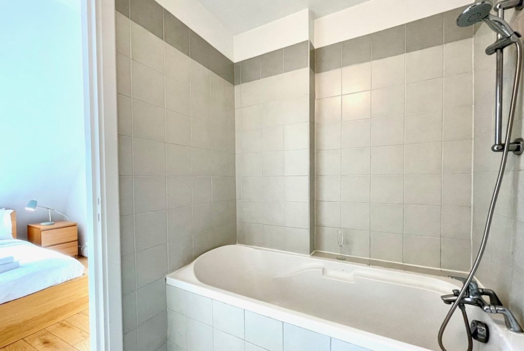 Location Appartement Meublé - 53.07 m² - 2 pièces - 75008 Paris - 108283 - 369874379983