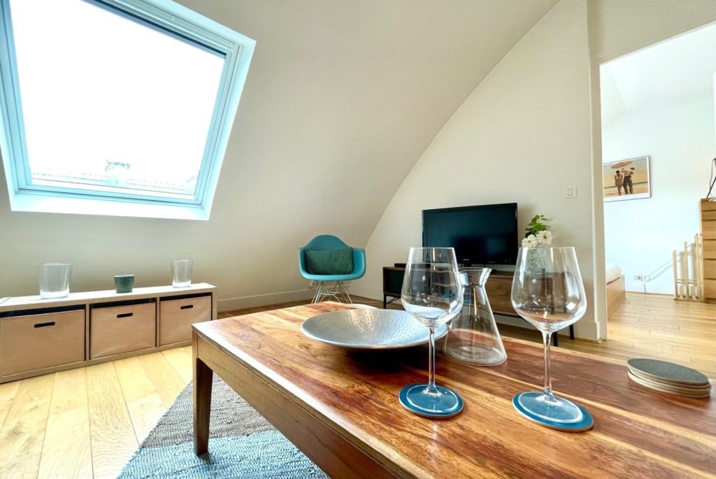 Location Appartement Meublé - 53.07 m² - 2 pièces - 75008 Paris - 108283 - 369875163368