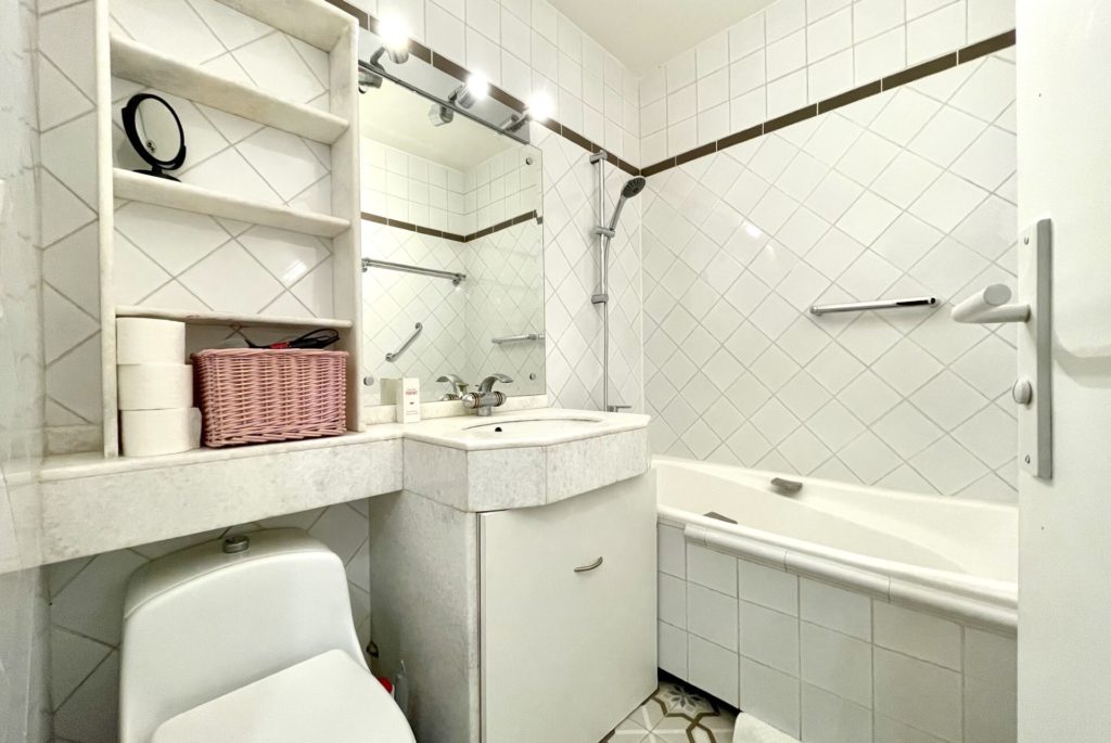 Location Appartement Meublé - 42.77 m² - 2 pièces - 75011 Paris - 111042 - 407839936752
