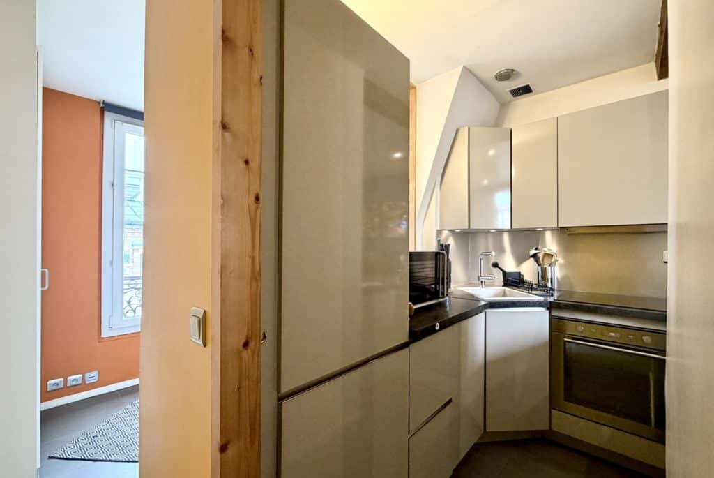 Location Appartement Meublé - 39.76 m² - 2 pièces - 75011 Paris - 111291 - 440000298225