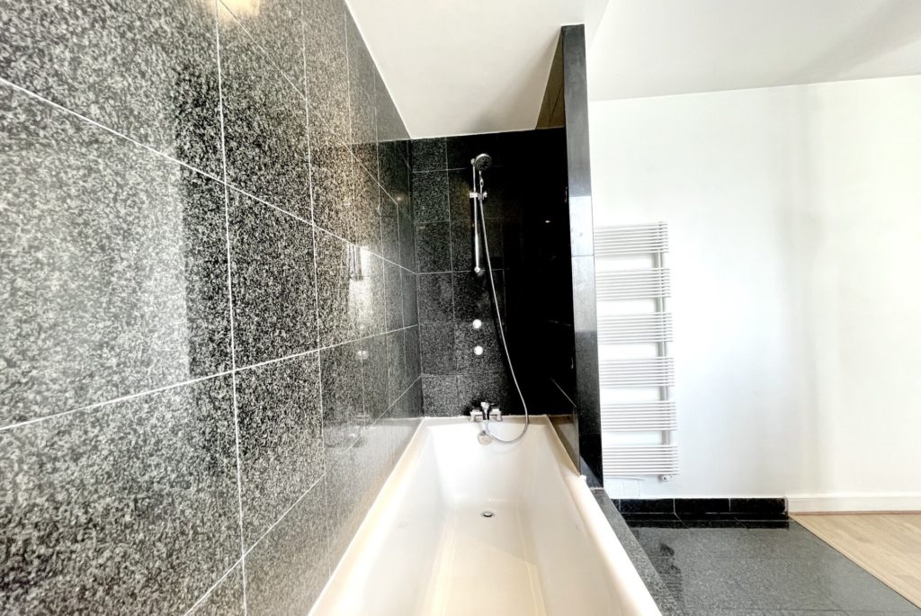 Location Appartement Meublé - 46.25 m² - 2 pièces - 75015 Paris - 115094 - 392671993069