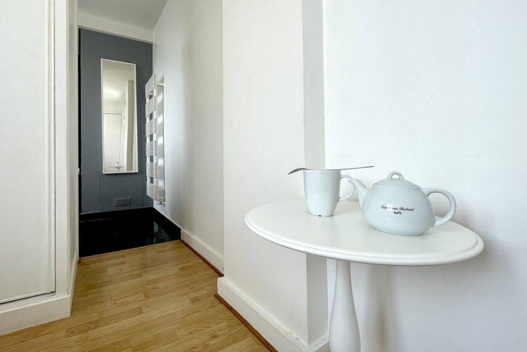 Location Appartement Meublé - 46.25 m² - 2 pièces - 75015 Paris - 115094 - 392673107178