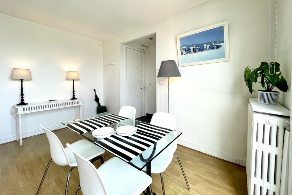 Location Appartement Meublé - 46.25 m² - 2 pièces - 75015 Paris - 115094 - 392673107181