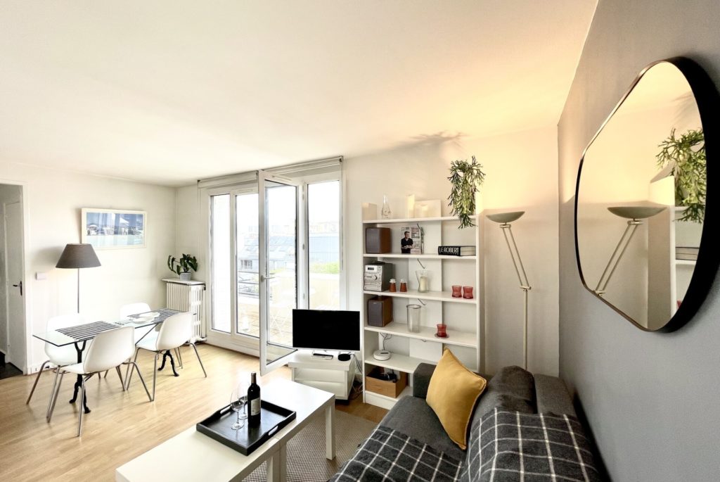 Location Appartement Meublé - 46.25 m² - 2 pièces - 75015 Paris - 115094 - 392673107189